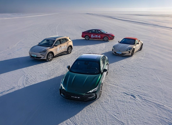 2025年5月乘用车出口持续走高 新能源同比激增115.6% 2025年5月乘用车出口持续走高 新能源同比激增115.6%