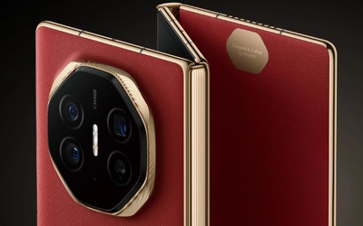 华为三折叠遭司机急刹后摔坏 乘客要求赔偿7999元