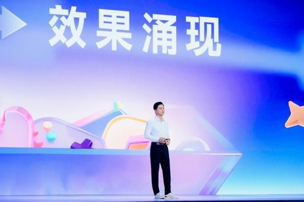 百度李彦宏:内化AI能力让智能不再是成本而是生产力 百度李彦宏:内化AI能力让智能不再是成本而是生产力
